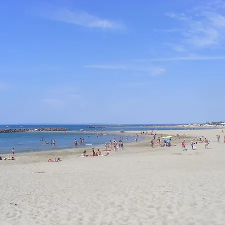 Plage Et Piscine