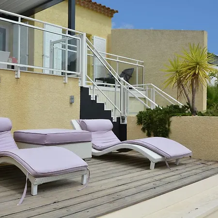 Plage Et Piscine